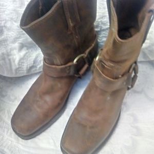Frye brown women's boots size 7